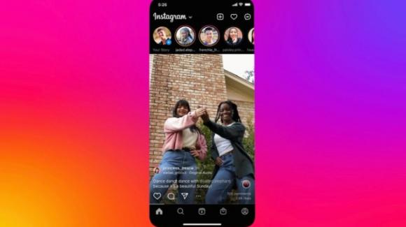 Instagram will test (again) a TikTok-style feed and the Compose button at the bottom