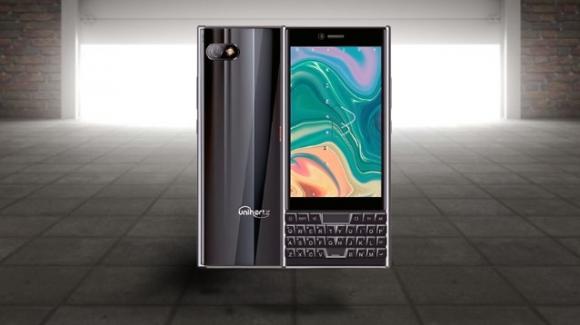 Official the Unihertz Titan Slim, the Blackberry-style Android smartphone
