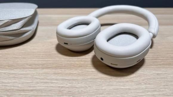 WH-1000XM5: Sony's new premium headphones with ANC official