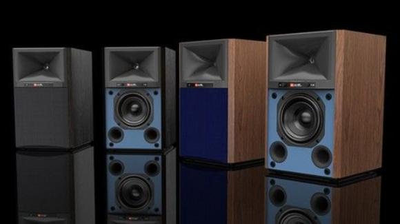 The wait is over: the JBL 4305P active speakers arrive in Italy