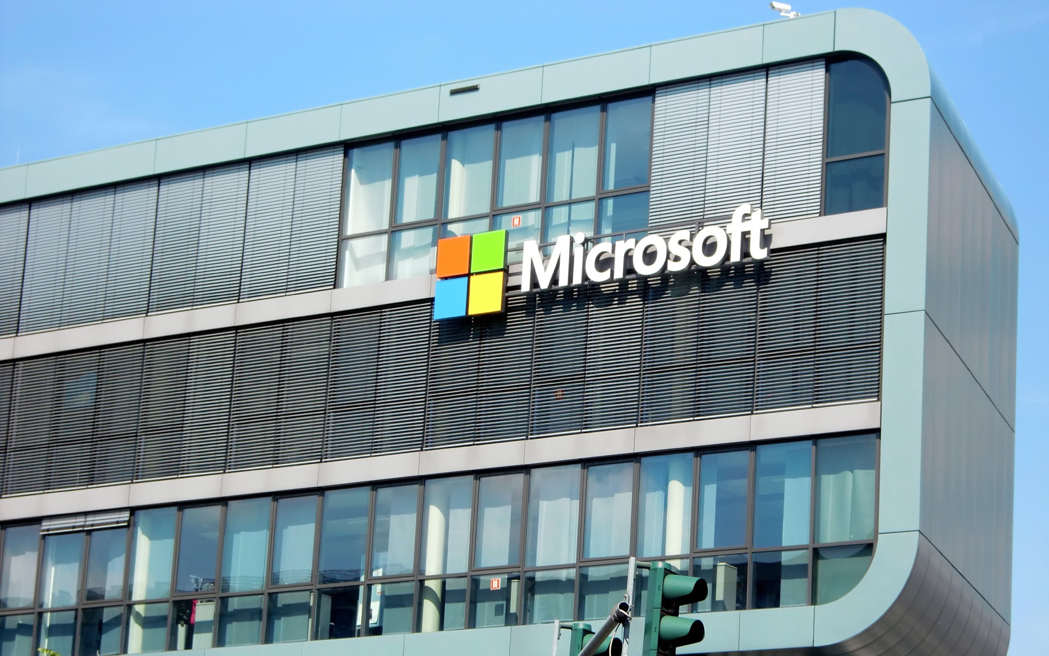 Microsoft Admits: Services Down Due To Massive DDoS Attack