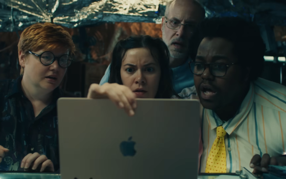 With Apple, security is at the highest level: the new short with all the features