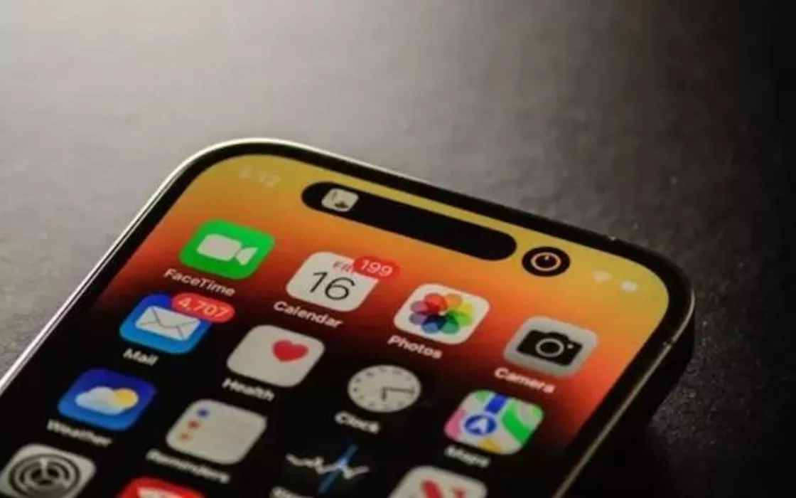 Apple is preparing a super display for the iPhone 17, scheduled for 2025